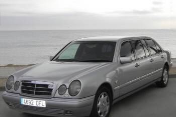 Limusina Mercedes Pullman