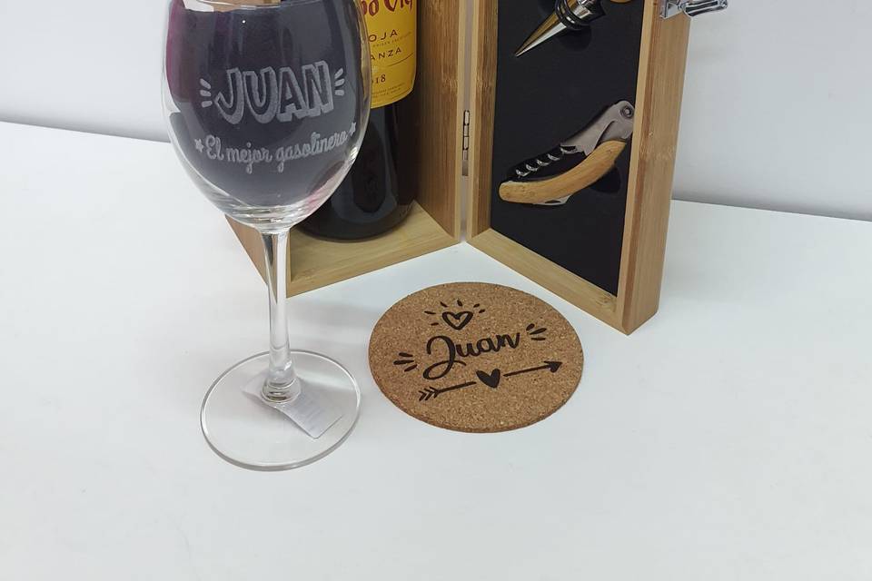 Caja de vino con set