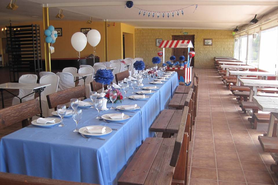 Boda sencilla con carrito dulce