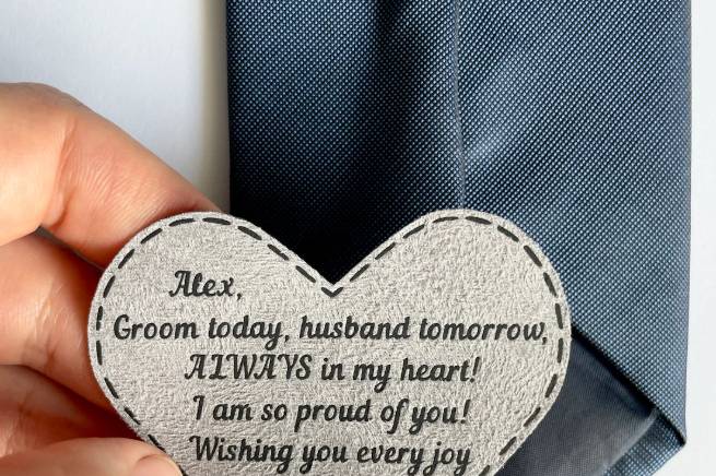 Aplique para novio y corbata