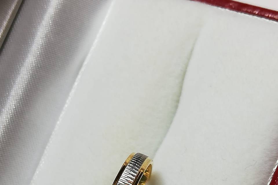 Alianza bicolor en oro 18k