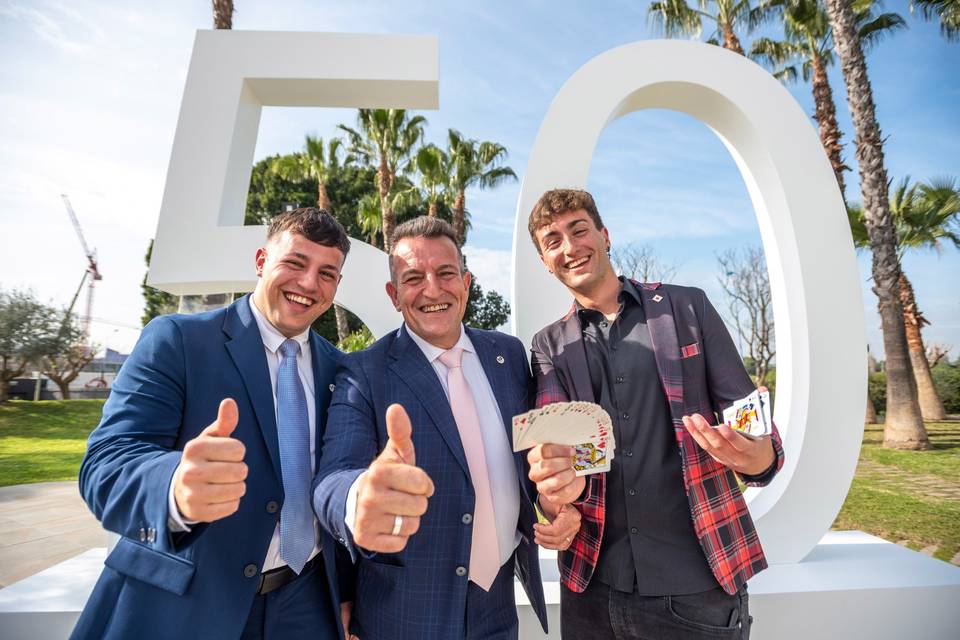 MAGIA EN ANIVERSARIO DE EMPRES