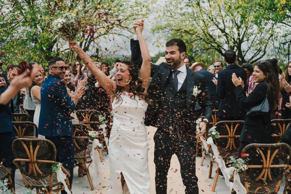 ¡Viva los novios!