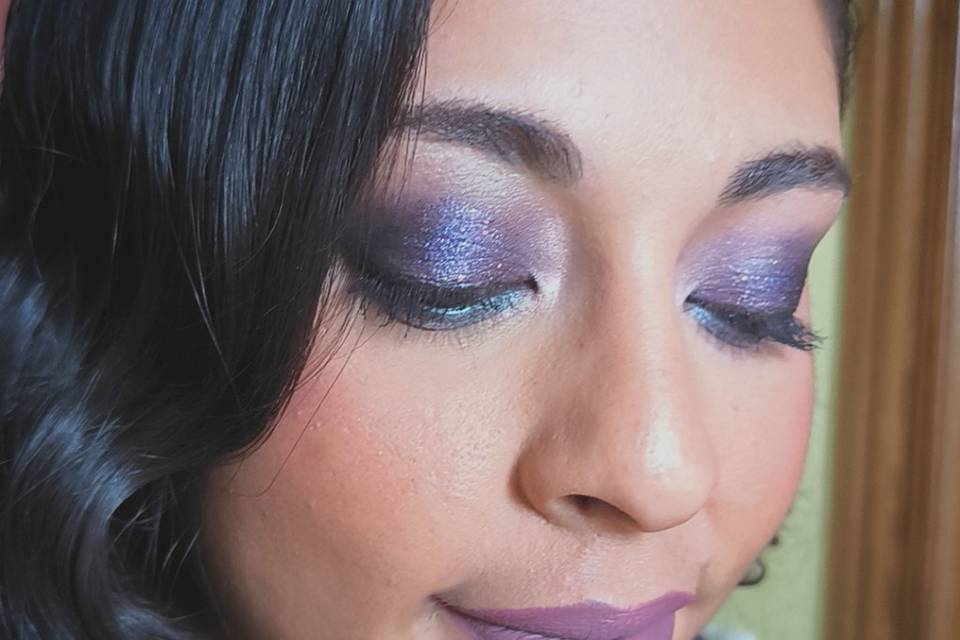 Maquillaje y peinado