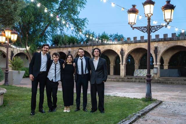 Cóctel con banda