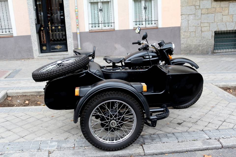 Blafermotos moto con sidecar