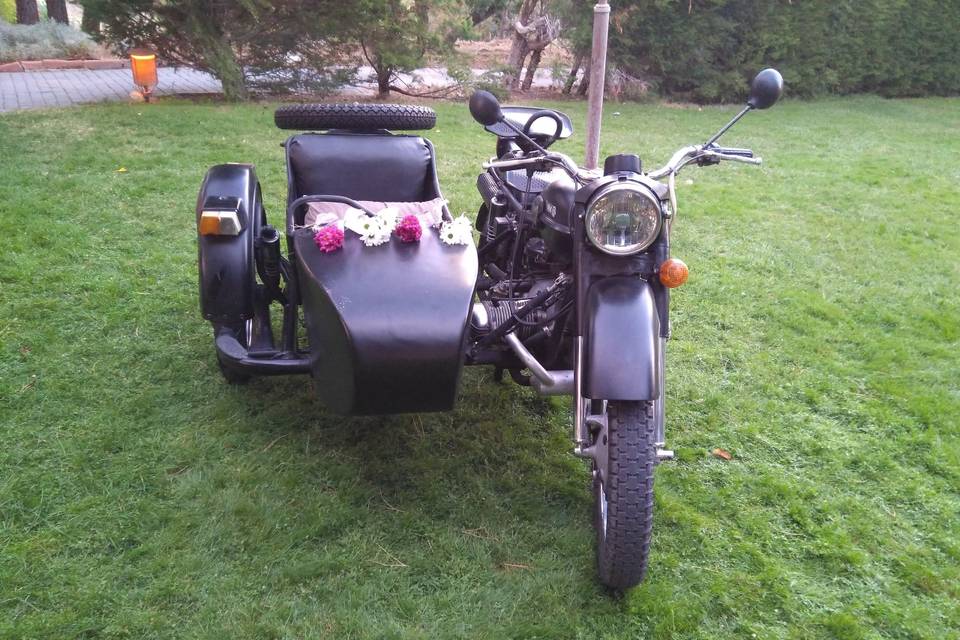 Blafermotos moto con sidecar