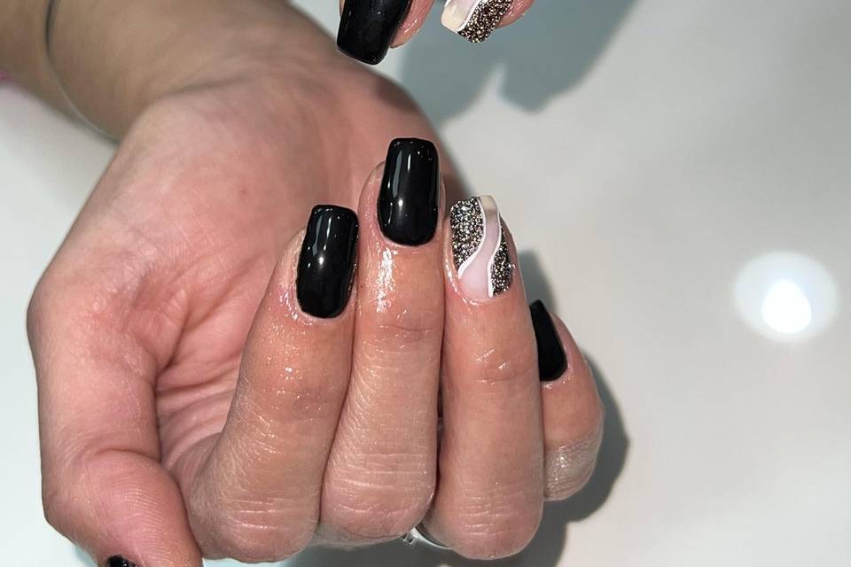 Uñas elegantes y sencillas