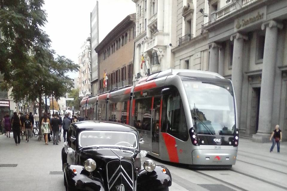 Coches clásicos Cuevas