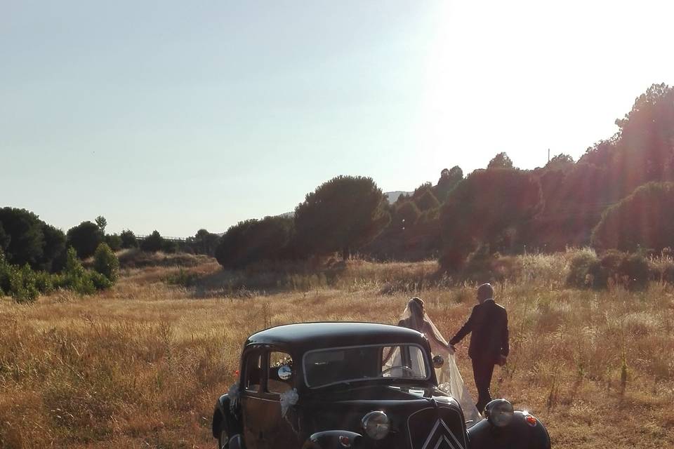 Coches clásicos Cuevas