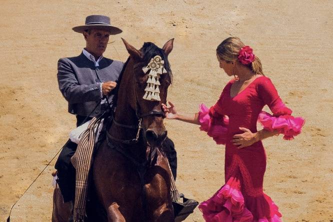 Bailaora con caballo