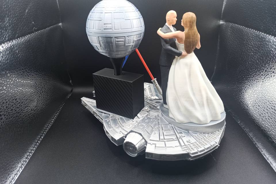Cake topper