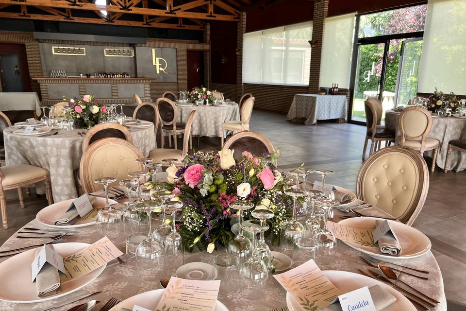 Mesa invitados