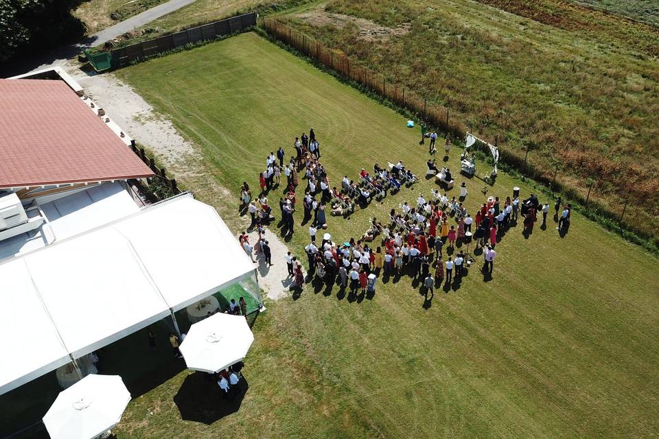 Boda civil con dron