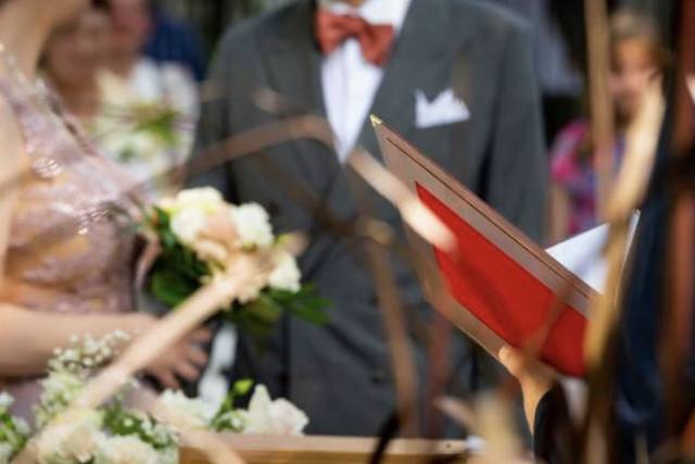 Oficiante boda