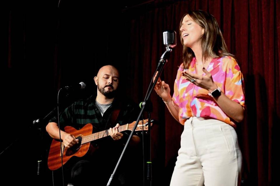 Acústico