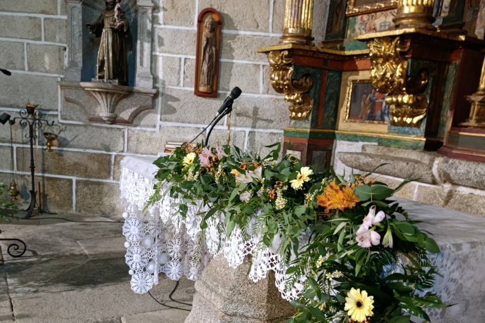 Mesa altar
