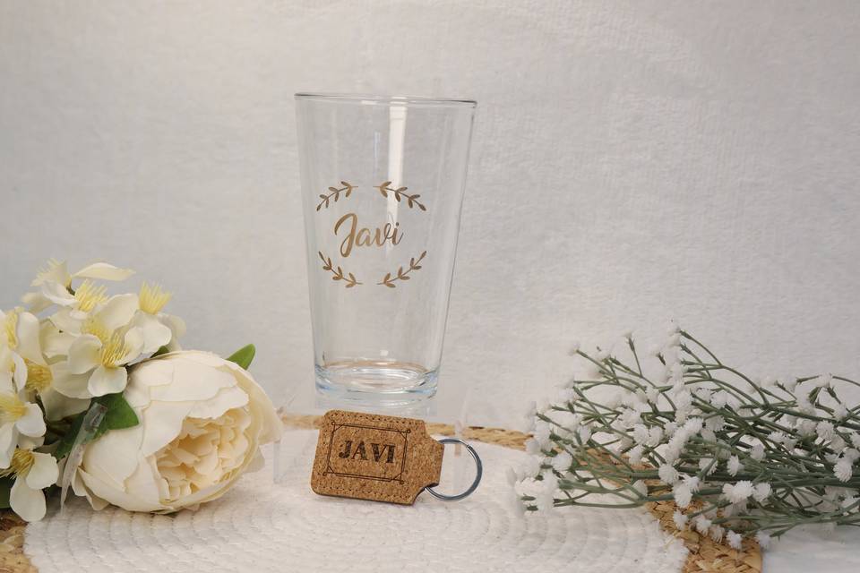 Vaso + llavero grabados