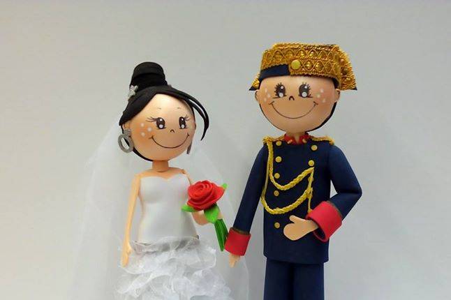 Figuras para la tarta de novios