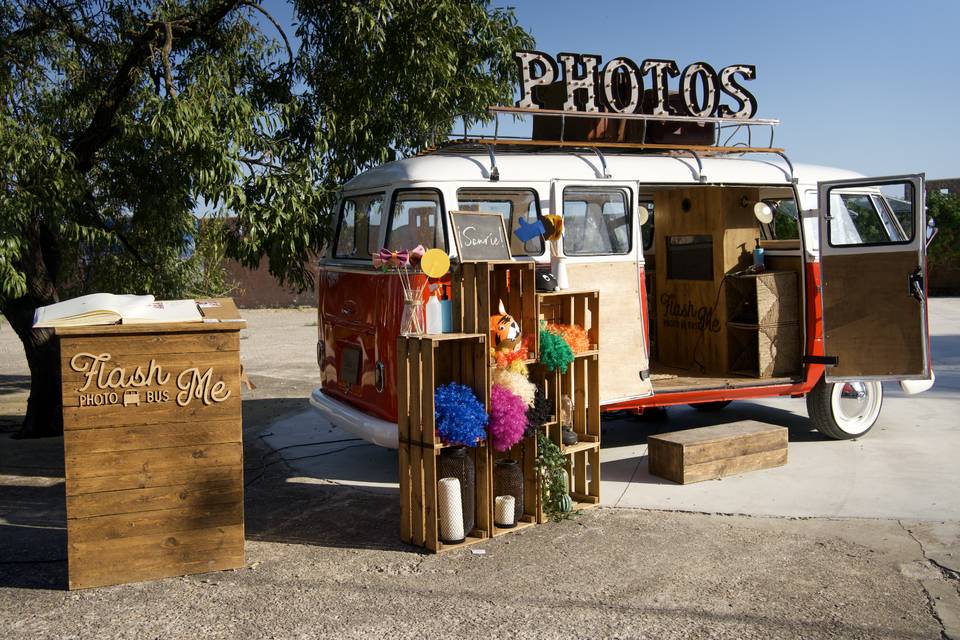 PhotoBus rojo y Atrezzo
