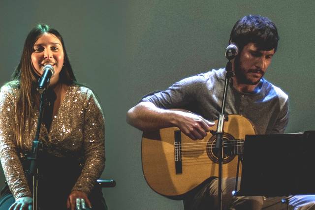 Cantando en una gala