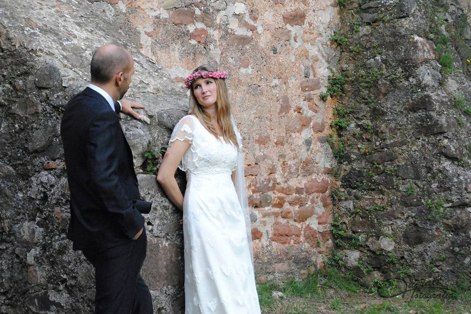 Vanessa y Pau en el jardín