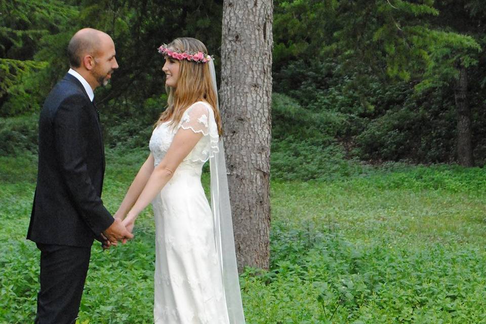 Postboda en el jardín