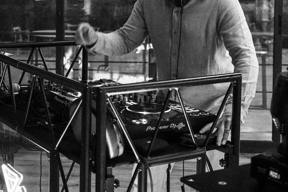 DJ Oscar Sánchez