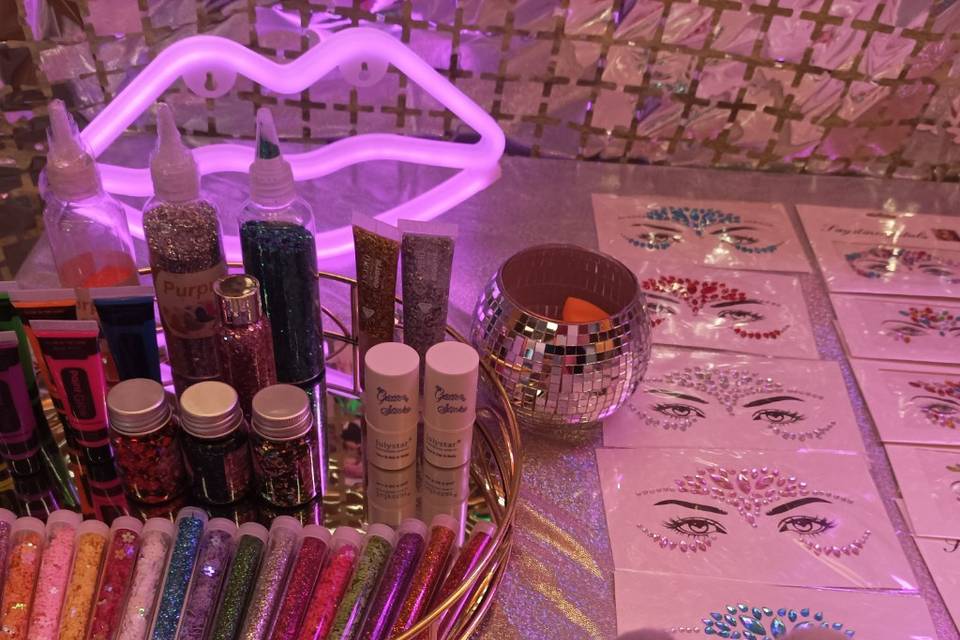 Glitter bar