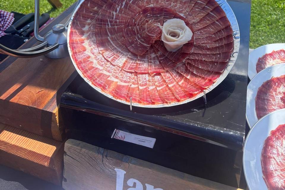 Presentación plato de jamón
