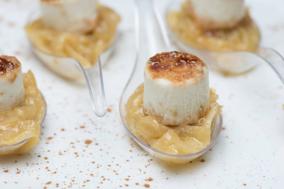 Cucharita de queso de cabra