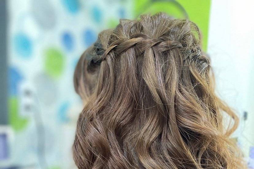 Semirrecogido trenza