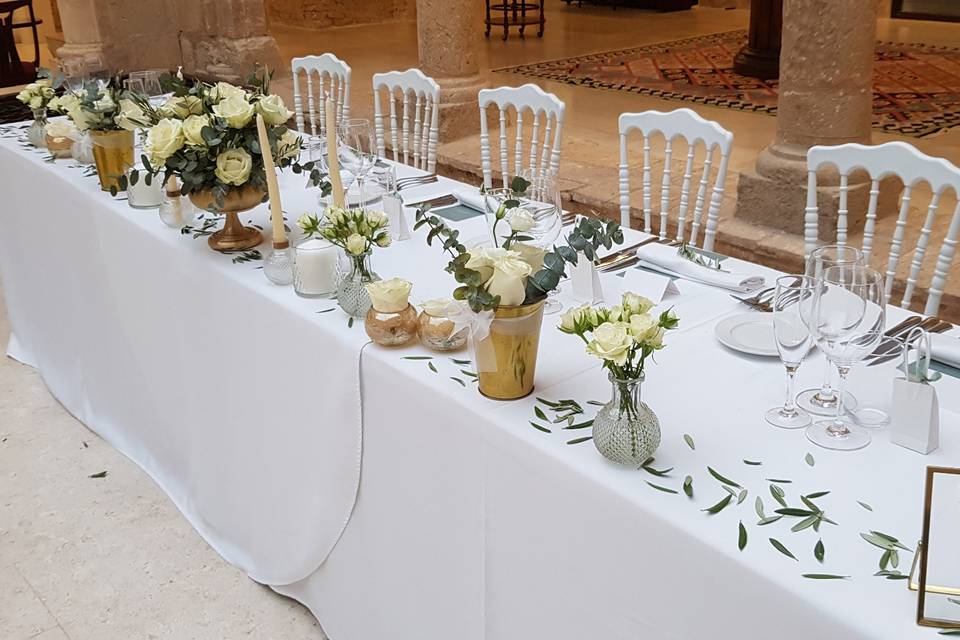 Detalle de una mesa para una boda