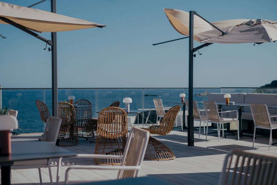 Amura rooftop