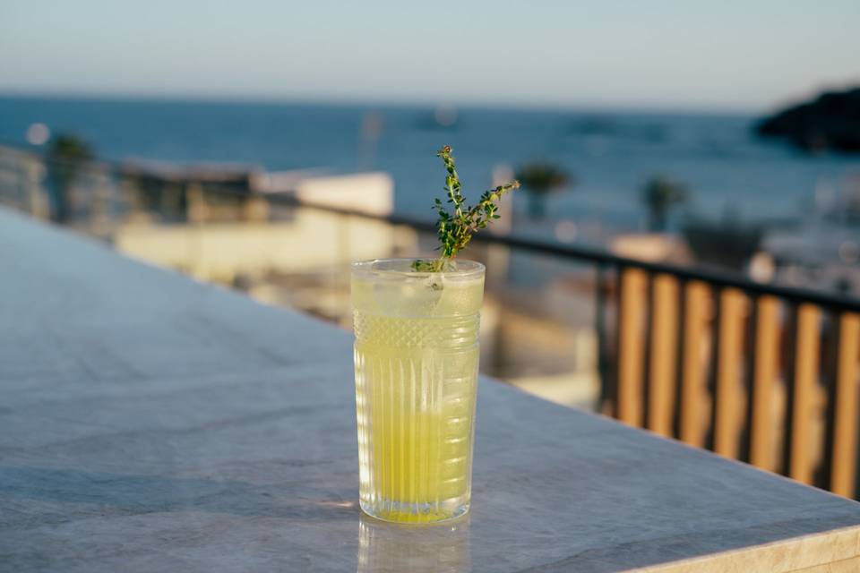 Amura rooftop