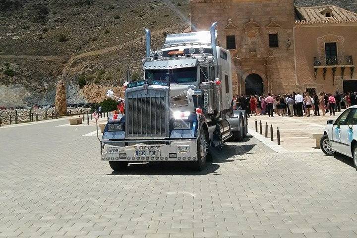 Boda en el monasterio