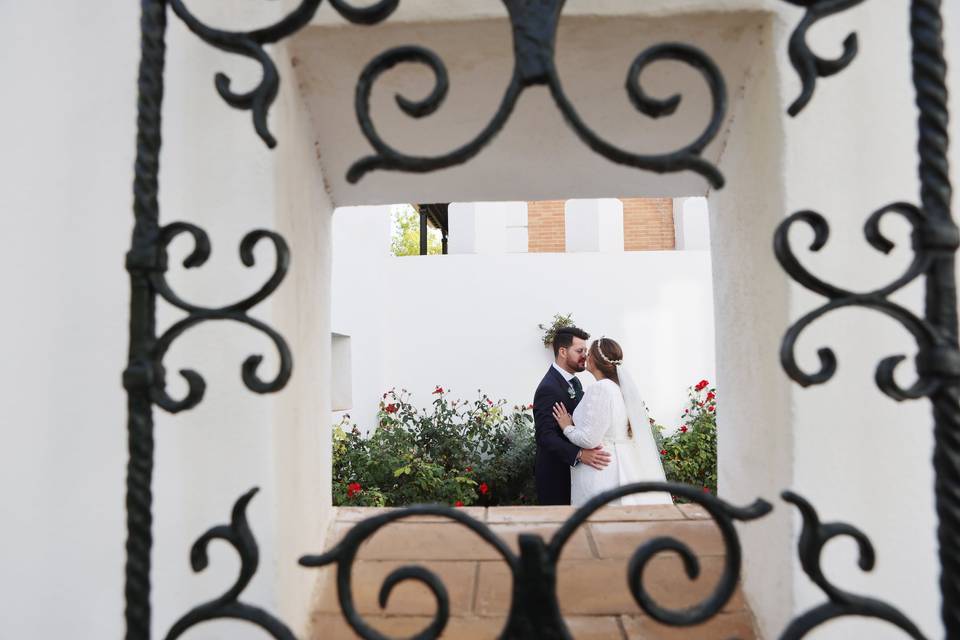 Beso escondido