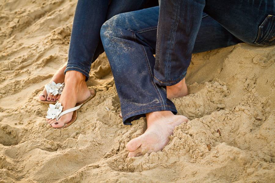Los pies en la playa