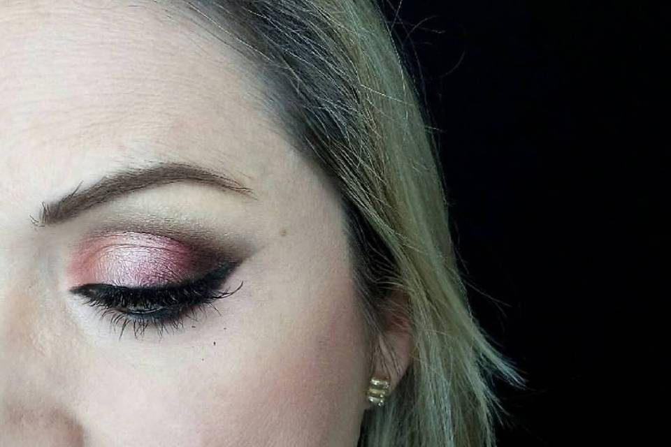 Delineado ahumado