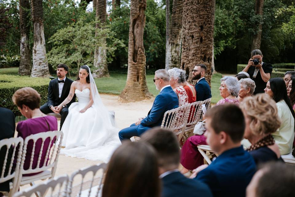 novios_celebracion_boda_exterior