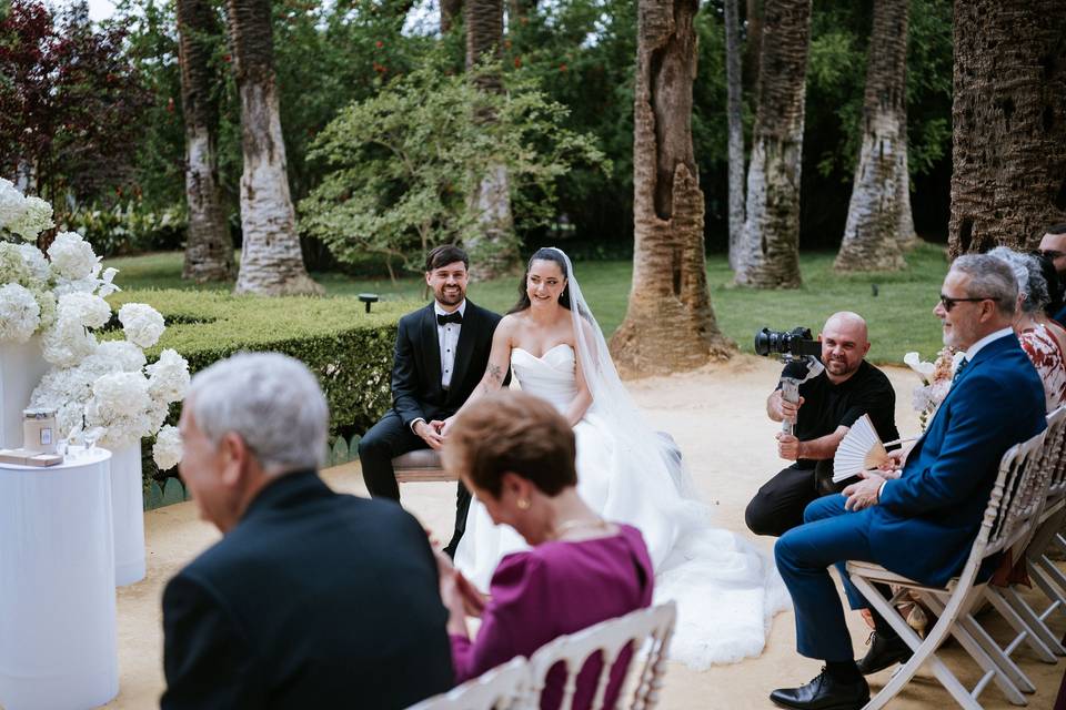 novios_sentados_ceremonia