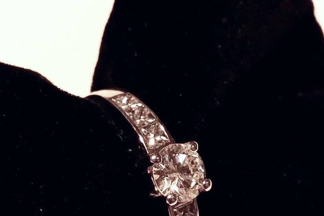 Alianza con diamante
