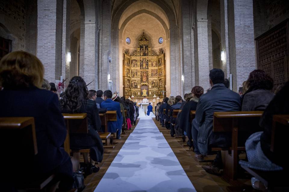 Alfombra pasillo iglesia