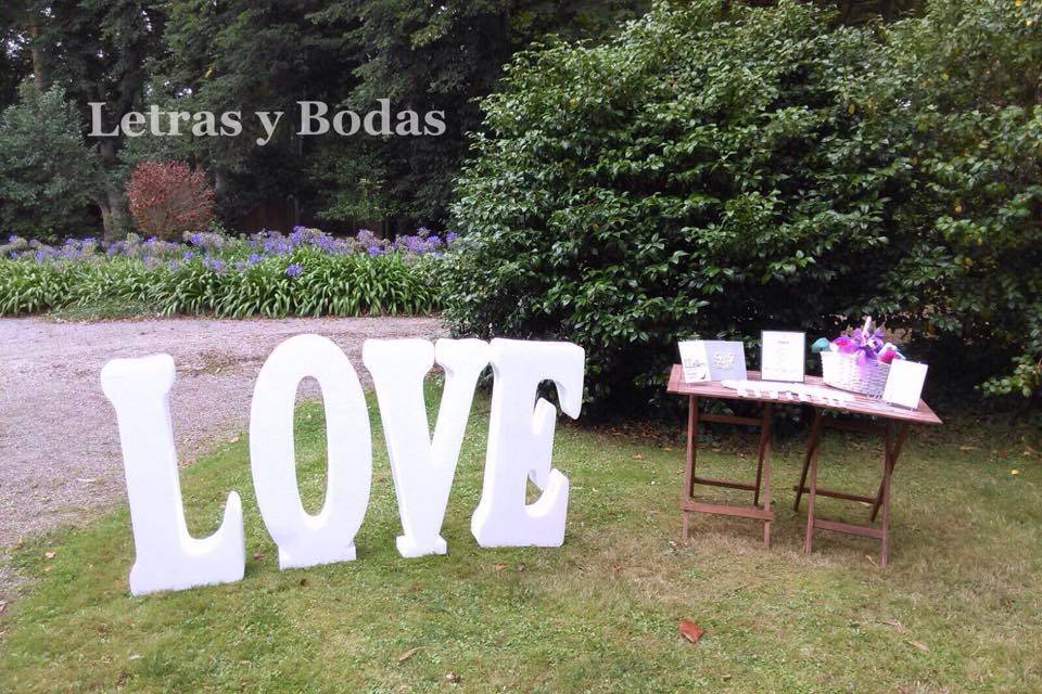 Letras y bodas - Letras decorativas