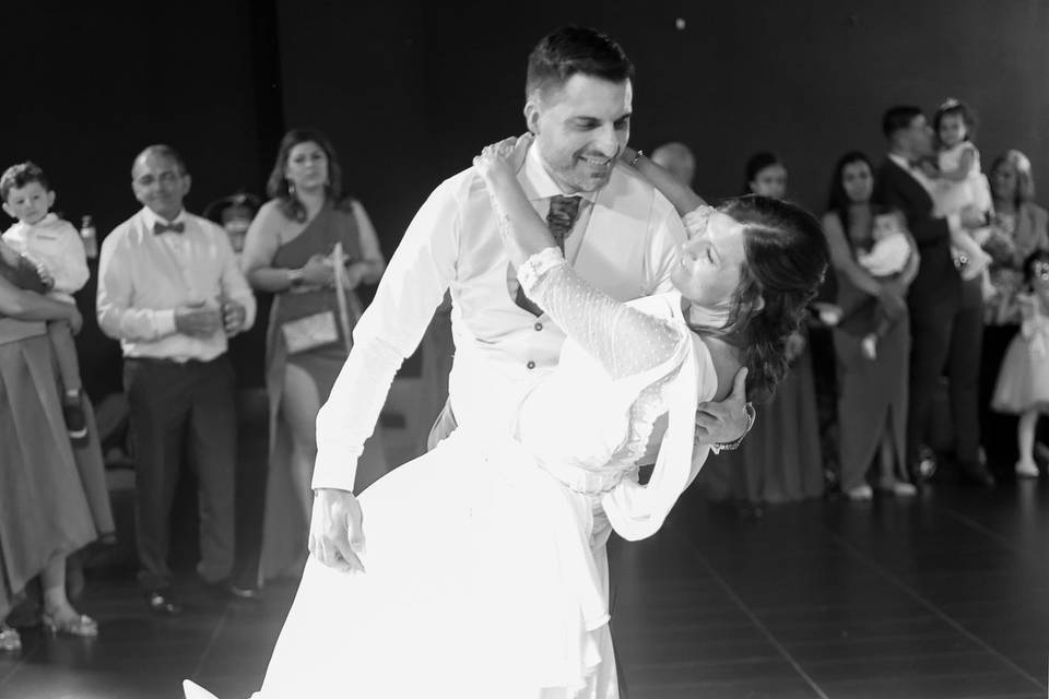 Baile