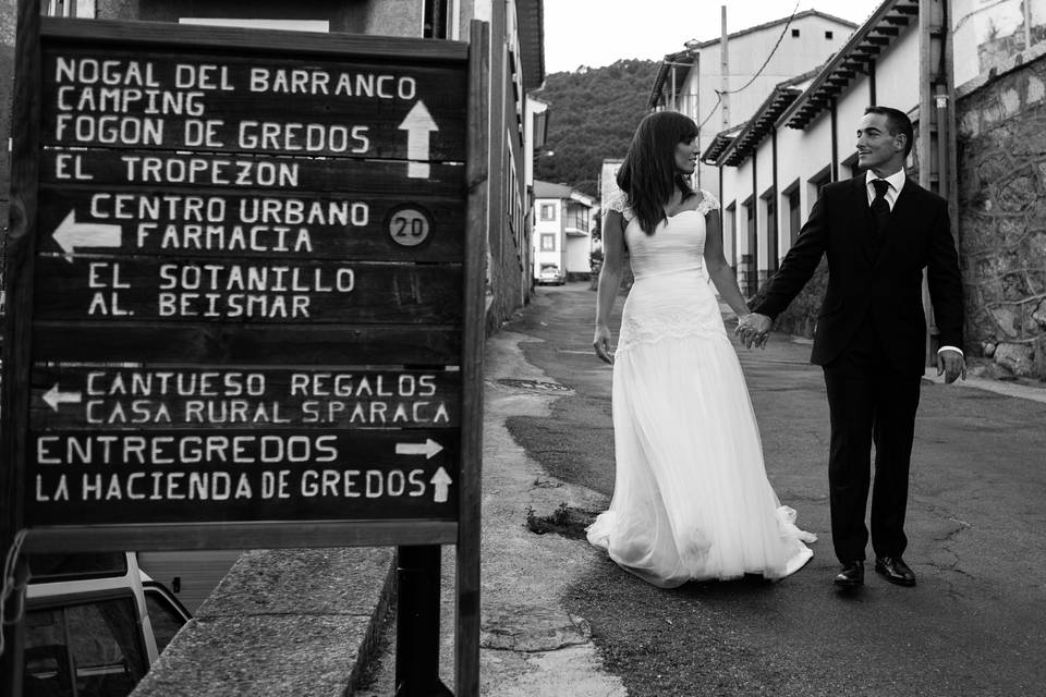 Los novios felices