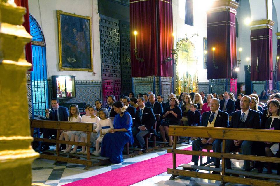 Entrada a la iglesia