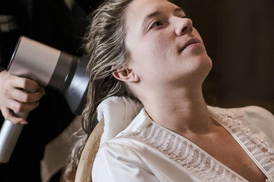 secado_cabello_paciente_salon