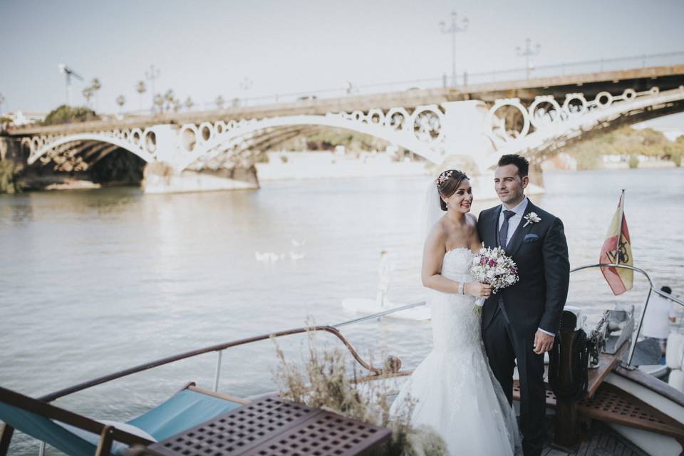 Puente triana boda barco