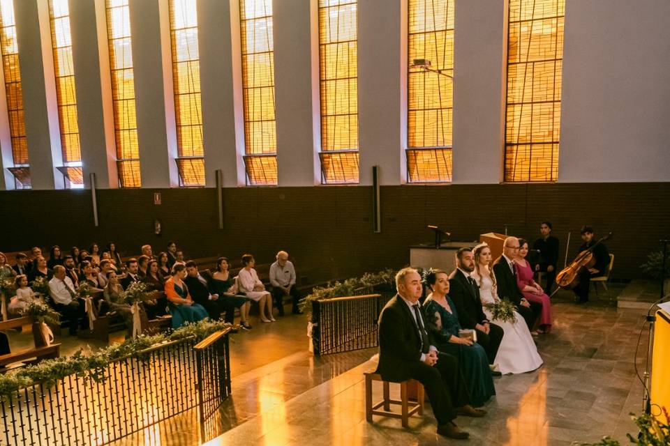 Músicos en la iglesia